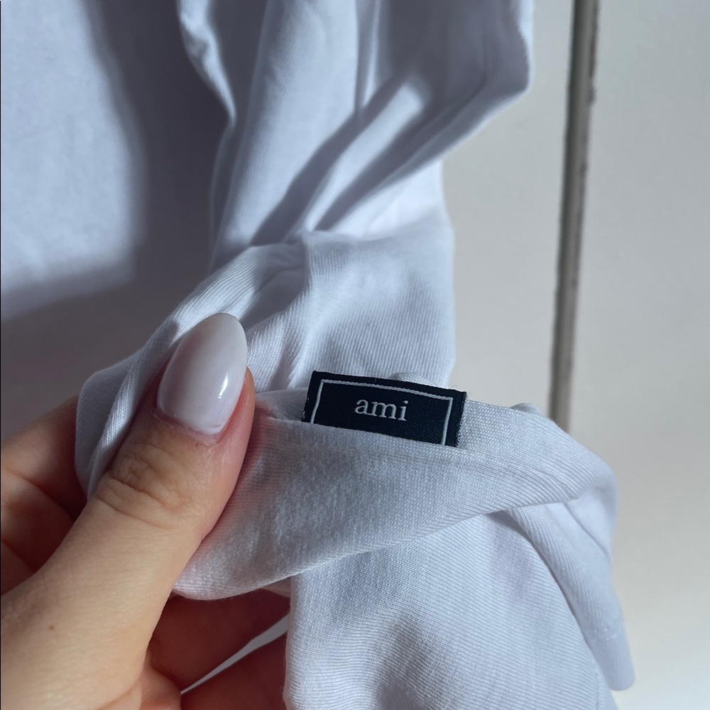 Authentic Ami Paris t shirt - Picture 3 of 4
